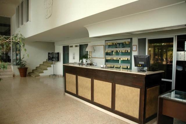 Hotel Austral Viedma Exteriör bild
